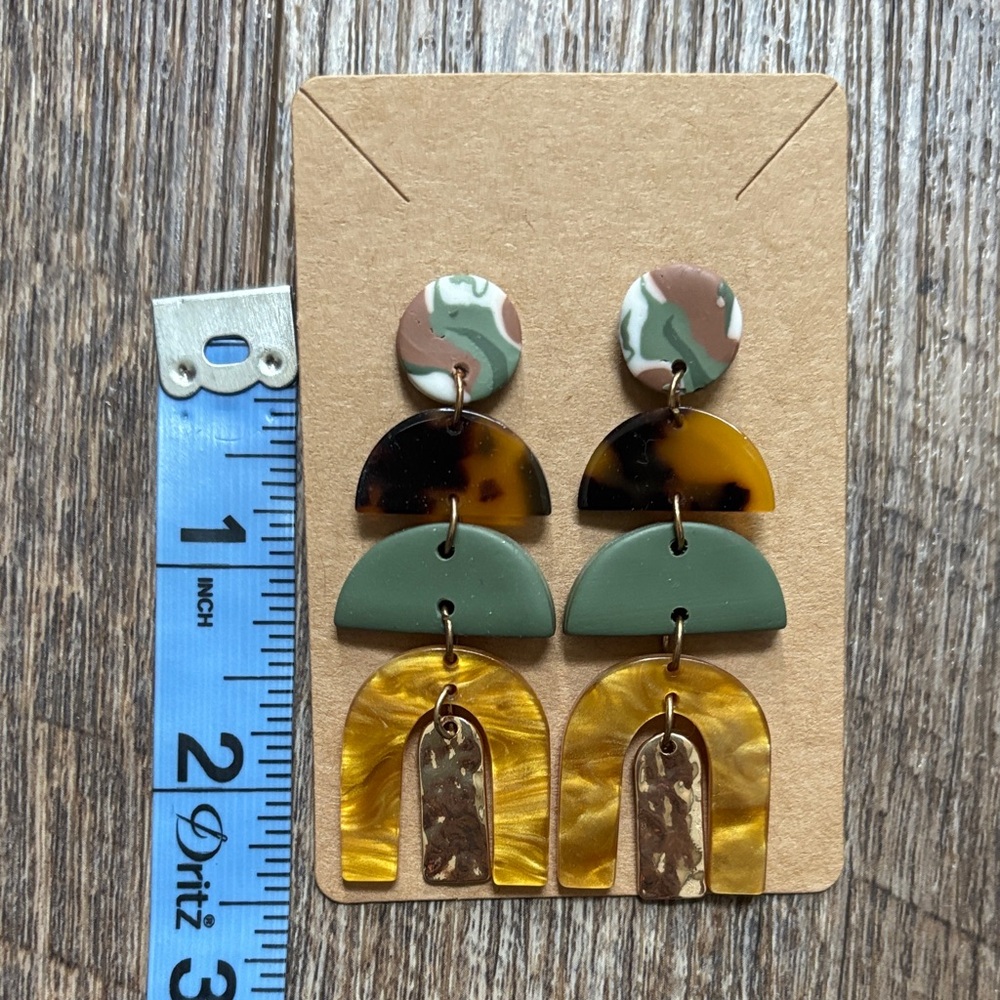 Versona Multicolor Geometric Earrings - Picture 3 of 5